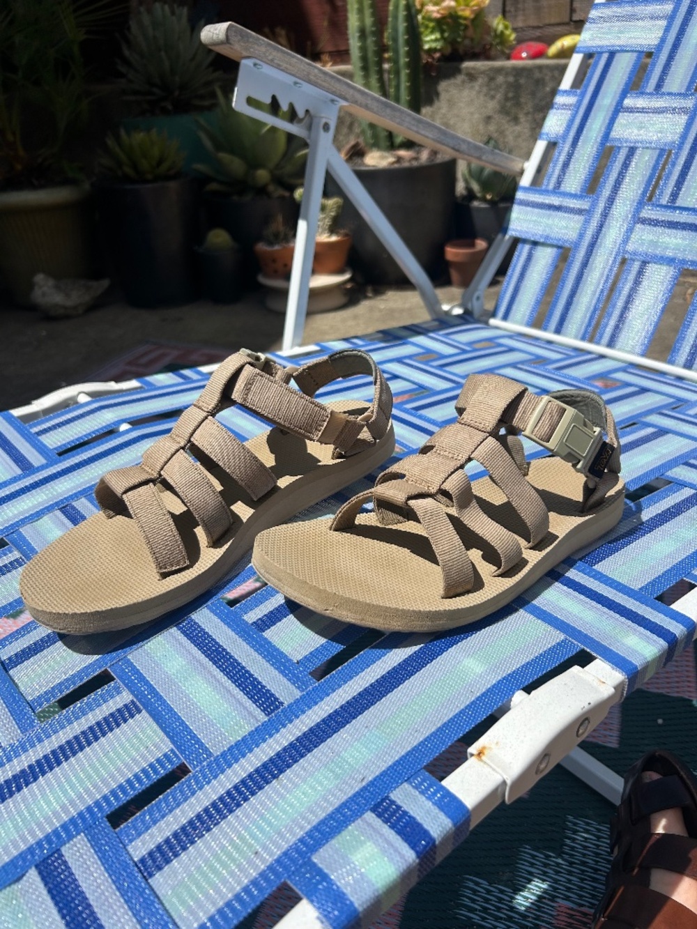 Teva Dorado Sandal in Beige - Women’s size 9